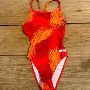 Arena practice suit for 10-12 girls